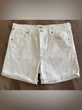Citizens of Humanity Bailey Loose Fit Short White Denim Size 27 Premium Vintage